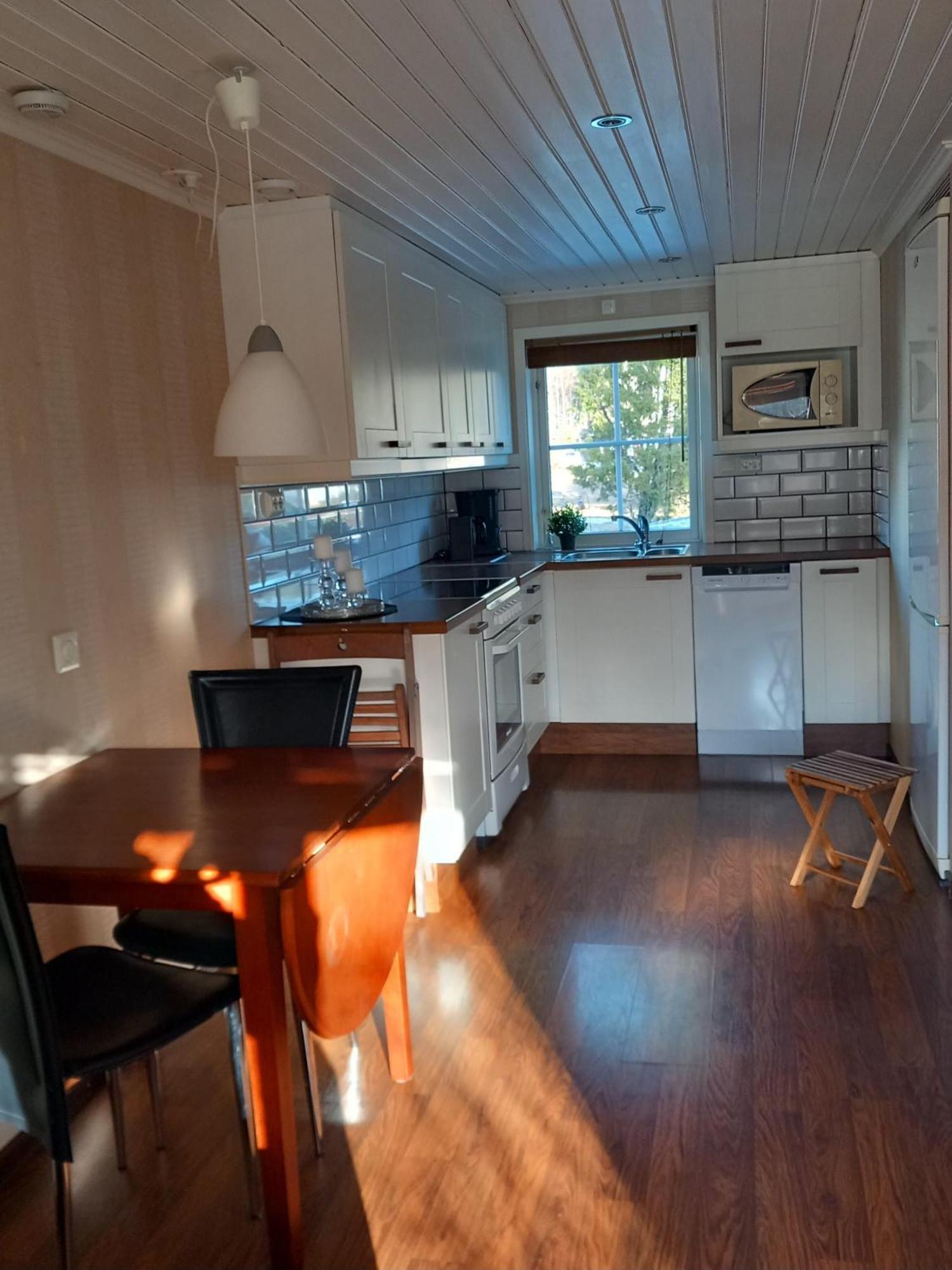 Guest House In Holmedal Оренг Екстер'єр фото